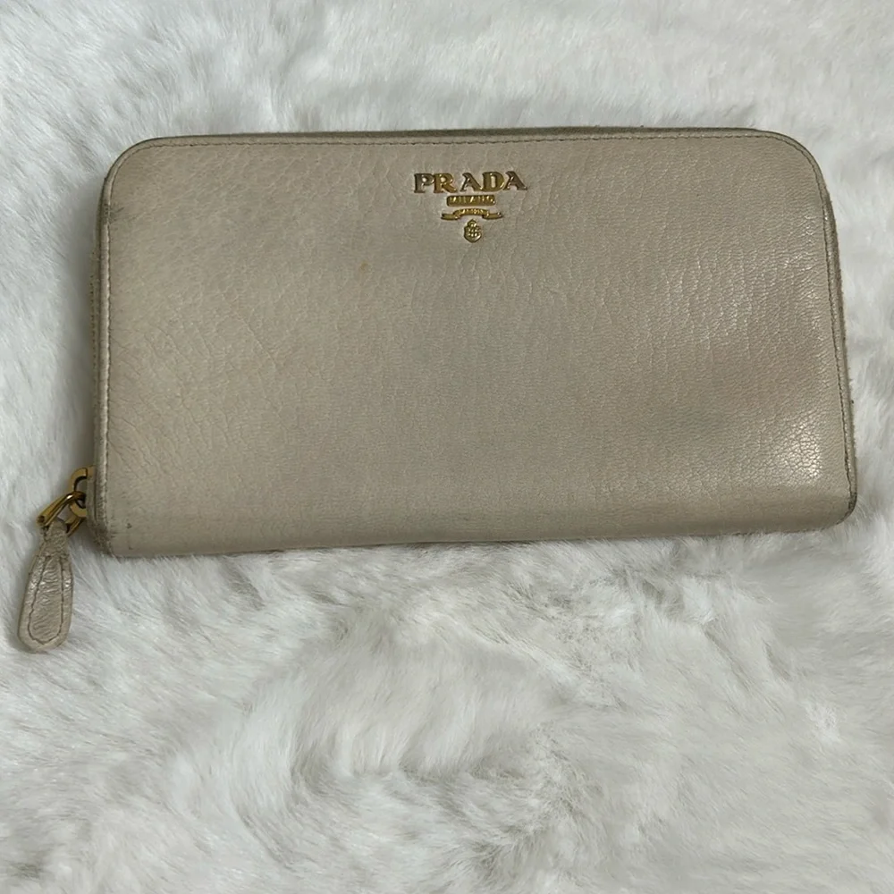 Prada Zip Continental Leather wallet - Picture 1 of 17